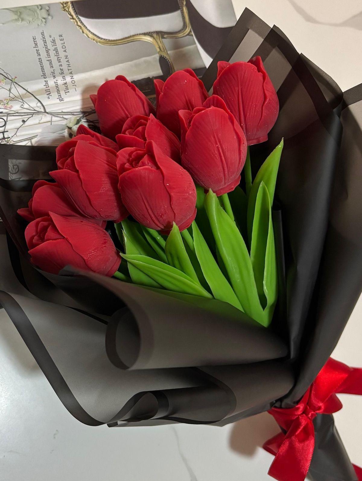 Ramo de tulipanes rojos de cera para regalo VIP